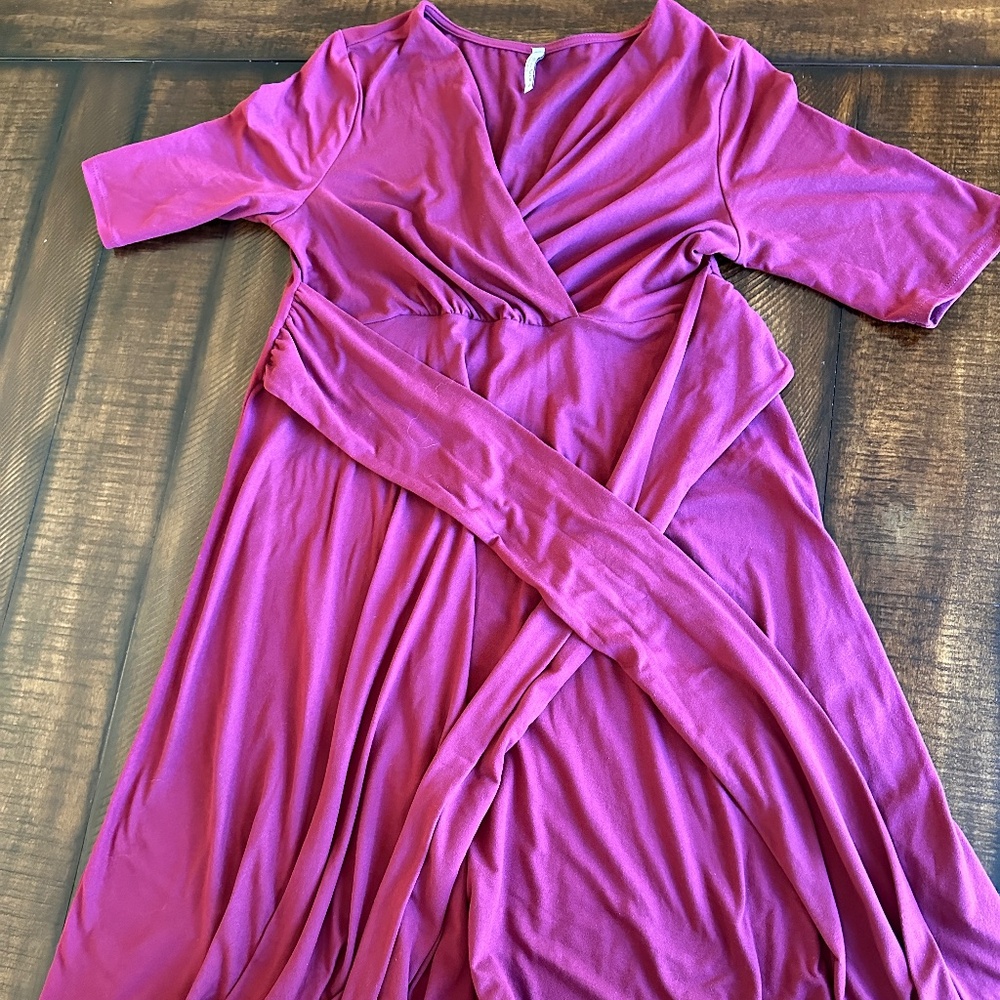 Motherbee maternity three quarter sleeve dress size medium